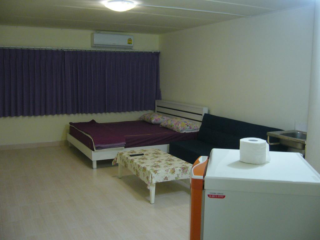 Dmk Don Mueang Airport Guest House Pak Kret Zimmer foto