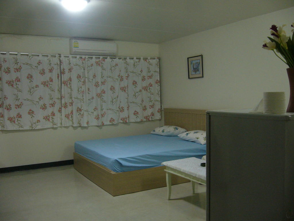 Dmk Don Mueang Airport Guest House Pak Kret Zimmer foto